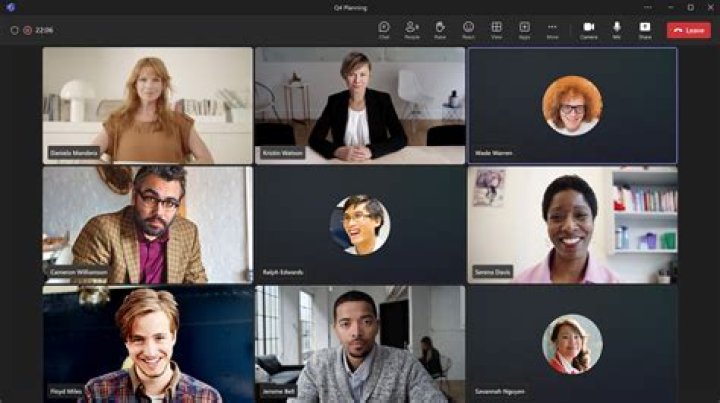 How do I create a Microsoft teams online meeting?