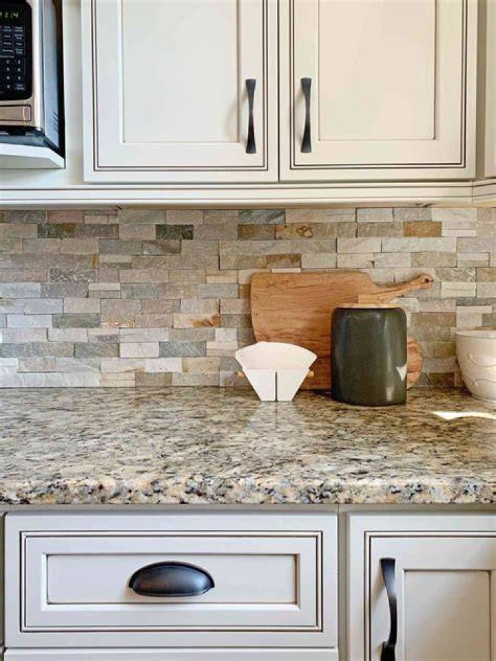 Quick Answer: How Do I Make A Backsplash??